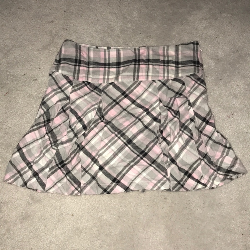Girls plaid skirt!